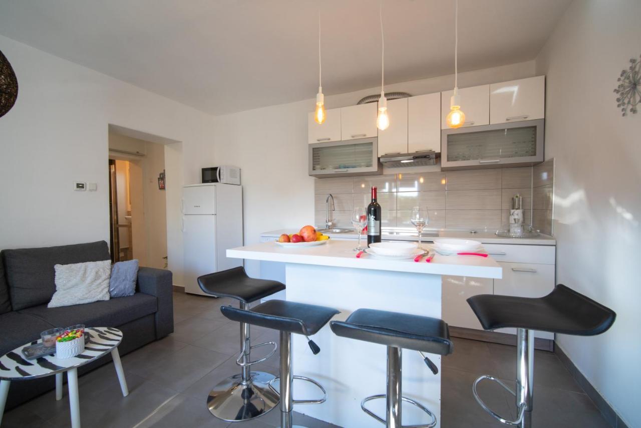 Apartman Zara Матульи Экстерьер фото